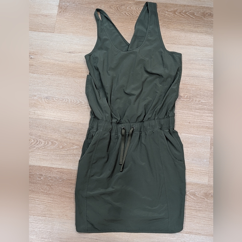 Patagonia Women's Fleet with Kale Green Dress